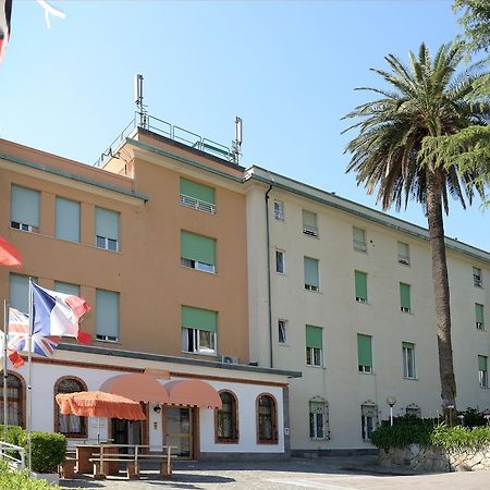 Casa Fatebenefratelli Hotel Varazze Exterior foto