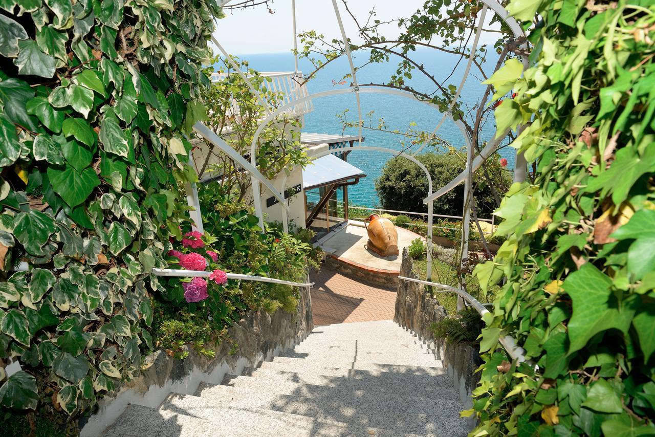 Casa Fatebenefratelli Hotel Varazze Exterior foto