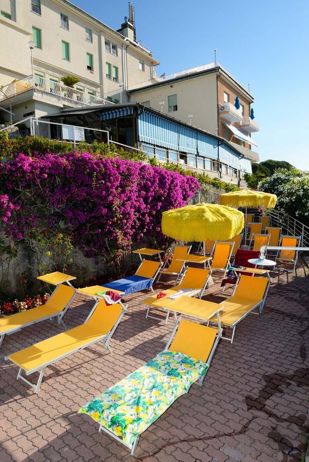 Casa Fatebenefratelli Hotel Varazze Exterior foto